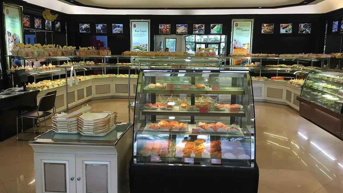 Greenhalgh's – bakery in Oldham town centre